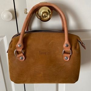 Love 41 Mini Duffle Tobacco